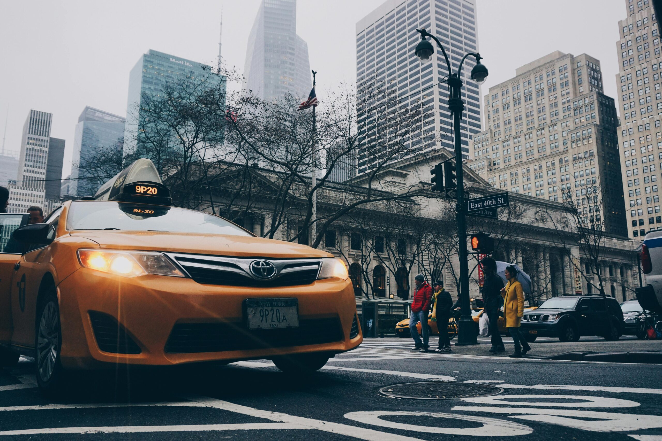 Read more about the article Top Benefits of Choosing a Professional Taxi Service in Annapolis