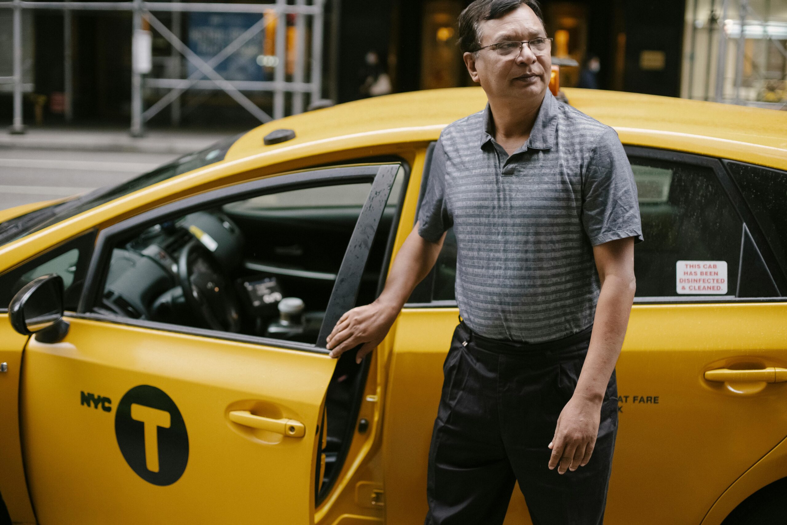 Read more about the article From Early Flights to Late Nights: Benefits of 24/7 Taxi Service